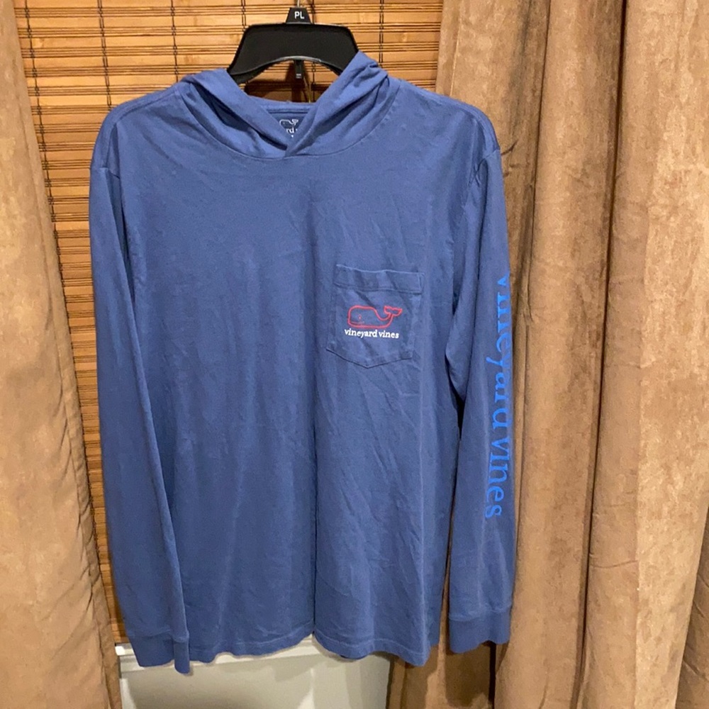 Vineyard vines light weight hoody